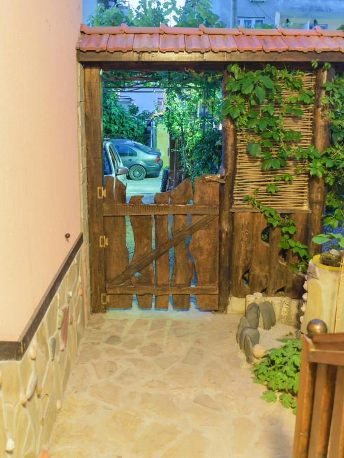 Holiday House Gendar, تشيرنوموريتس المظهر الخارجي الصورة
