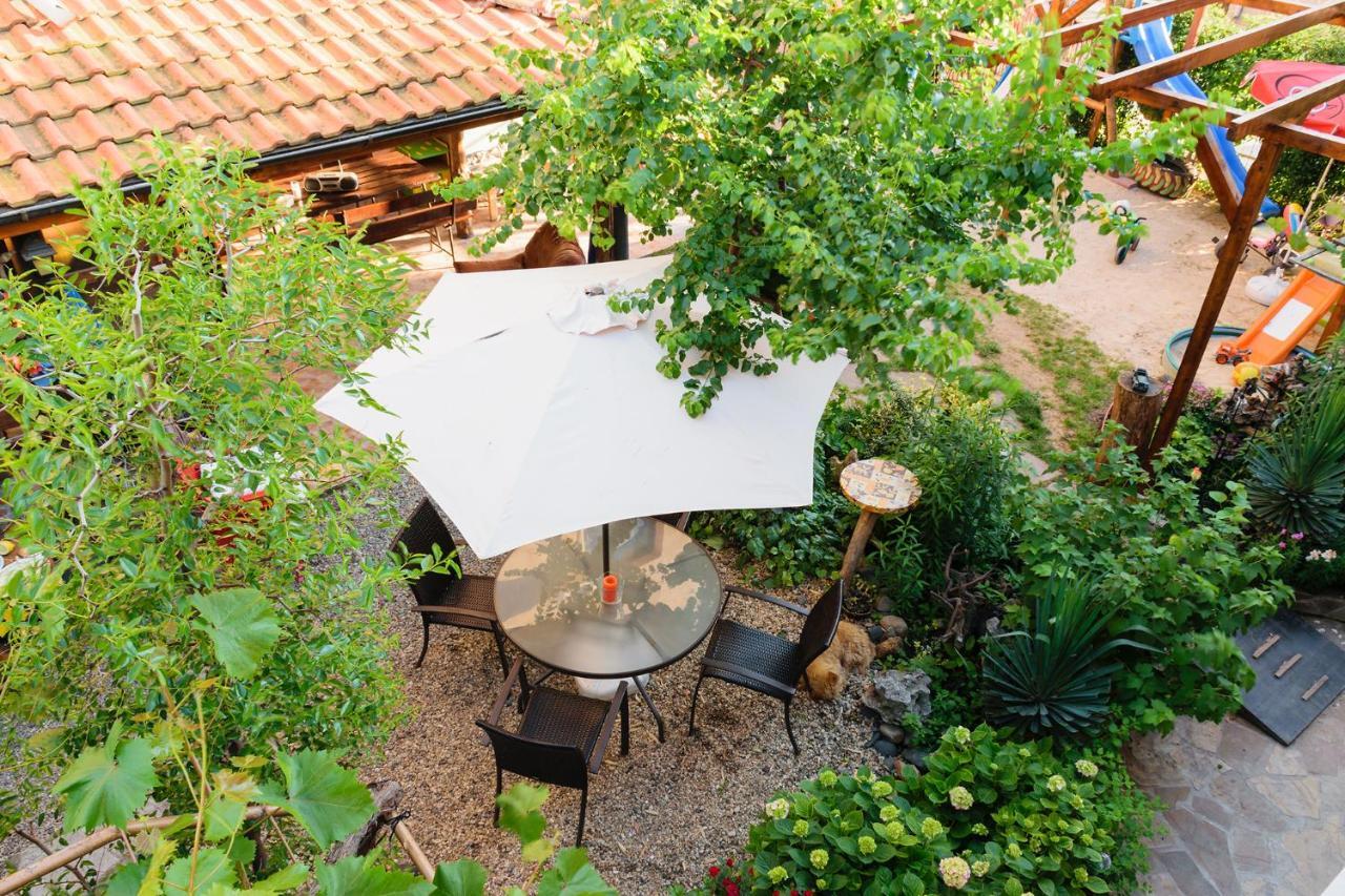 Holiday House Gendar, تشيرنوموريتس المظهر الخارجي الصورة